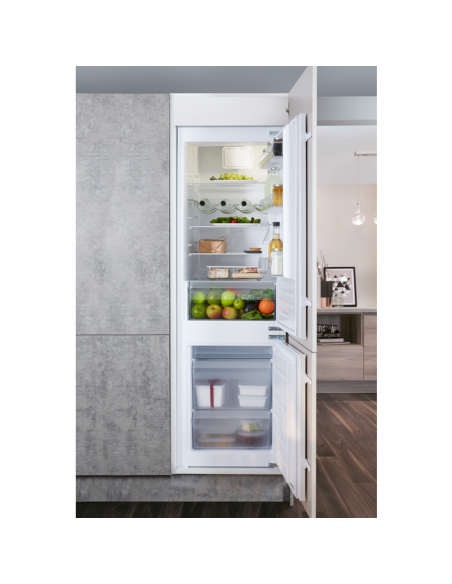 fr-hotpoint-bcb-7030-d2-7.jpg
