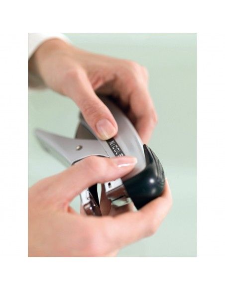 cf3nastri-rilievo-9mmx3m-nero-s0847730a-4.jpg
