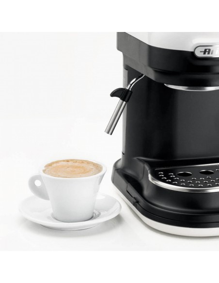 macch-caffe-polv-cialde-1080w-15bar-bianco-c-macinacaffe--2.jpg
