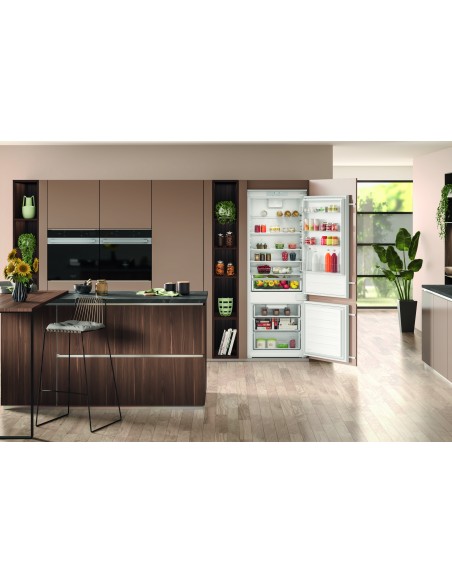 hotpoint-frigobcb-4020-e-largo-69cm-lf-h-p-l-1935x545x69-cm322115ltlow-frost-7.jpg