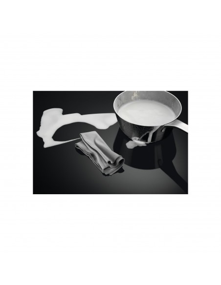 aeg-piano-cottura-tr84it00fb-induz-80cmtotal-flex-cooking-zones-6x180x220mm--5.jpg