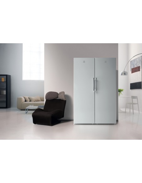 frigo-1p-263lt-cee-statico-4ripcristallo-bianco-3.jpg
