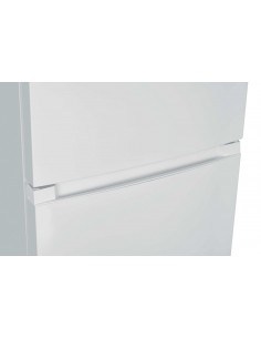 cch2t618ewbf-frigorifero-combinato-cl-e-bianco-1.jpg 2