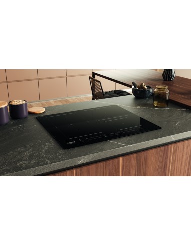 pc-hotpoint-hs-4960c-cpne-4.jpg
