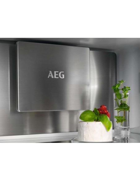 aeg-frigo-incasso-tsc8m181ds-d-classe-energetica-d-total-no-frost-plus-ventilazione-multifl-14.jpg